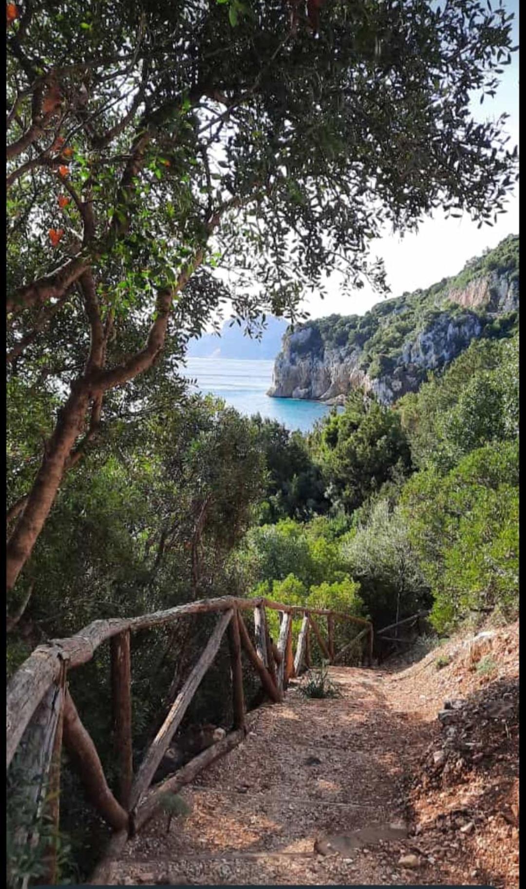Appartamenti Manuela Cala Gonone Bagian luar foto